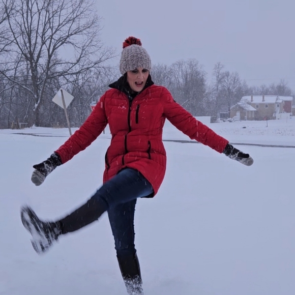 Meet the Posher Other - Meet your Posher, Angela